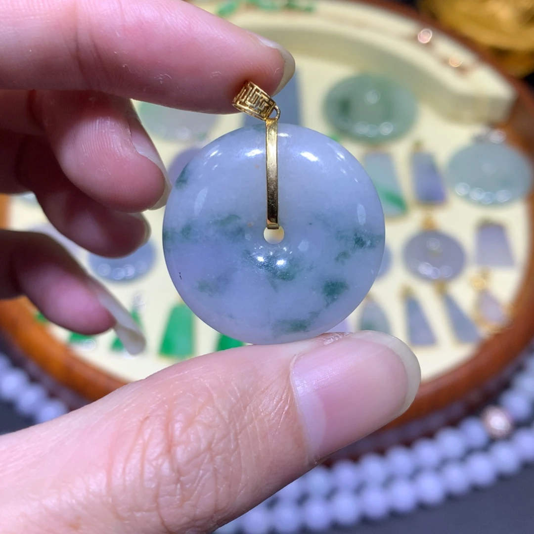 翡翠吊坠(不含链)18K金镶嵌