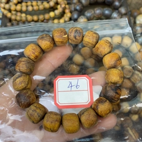 贡木手串/手链12/13红油麻丝瘤疤水波