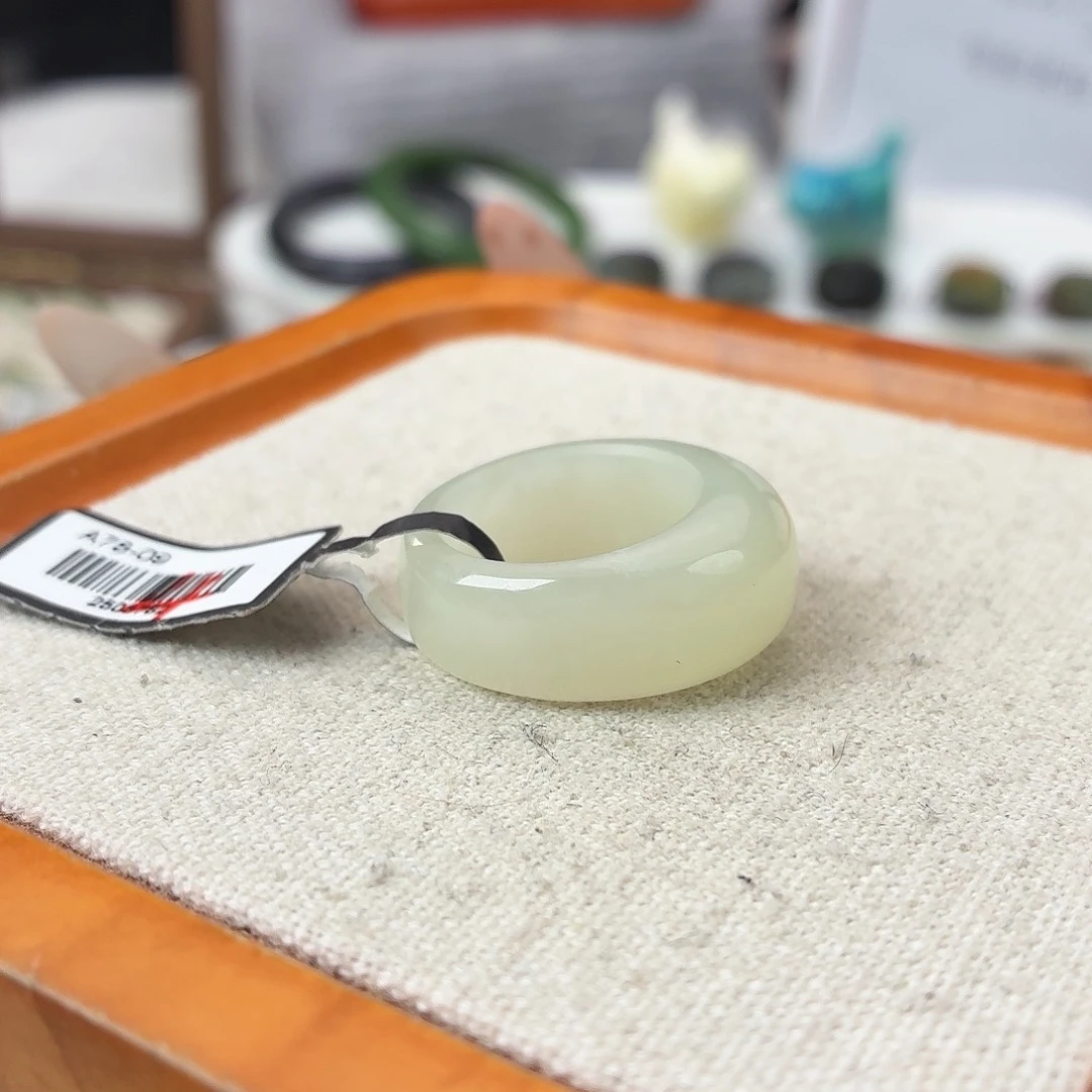 和田玉未镶嵌戒指c33清水馒头17.0不退换