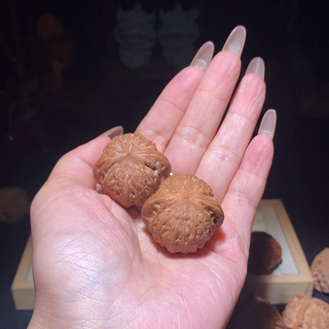 文玩核桃吊坠铁锤妹妹35
