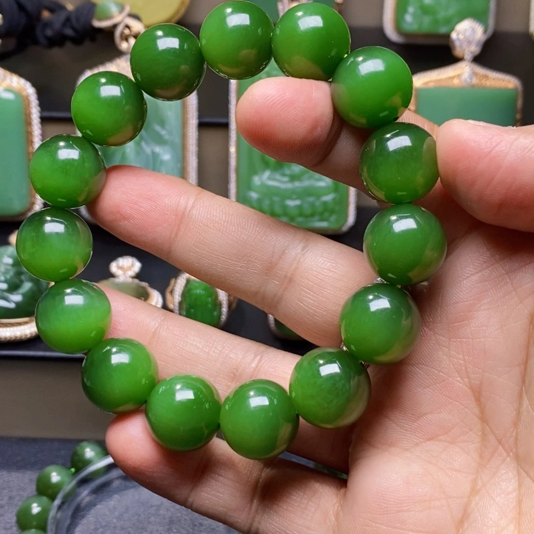 和田玉未镶嵌吊坠(不含链)?****晨