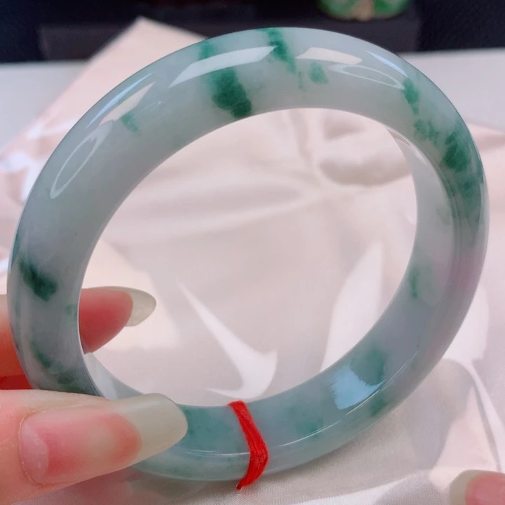 翡翠未镶嵌手镯59圈