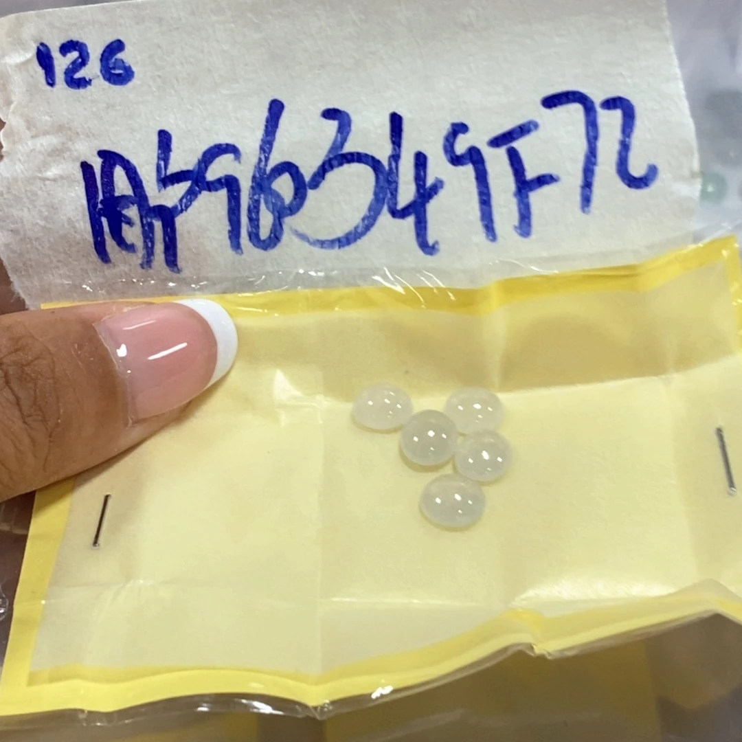 用***5定制翡翠未镶嵌不