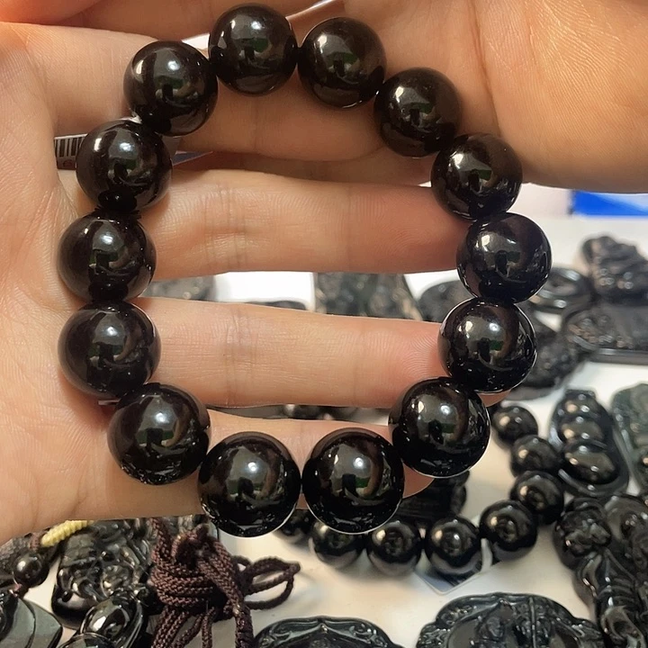 翡翠未镶嵌吊坠(不含链)卡16左右