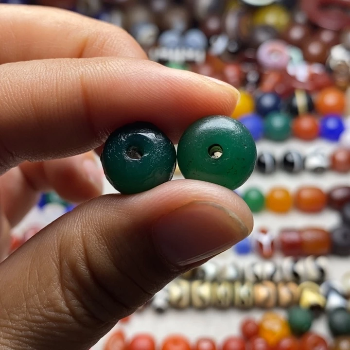 嗨***哥未镶嵌玛瑙/玉髓珠宝奇石