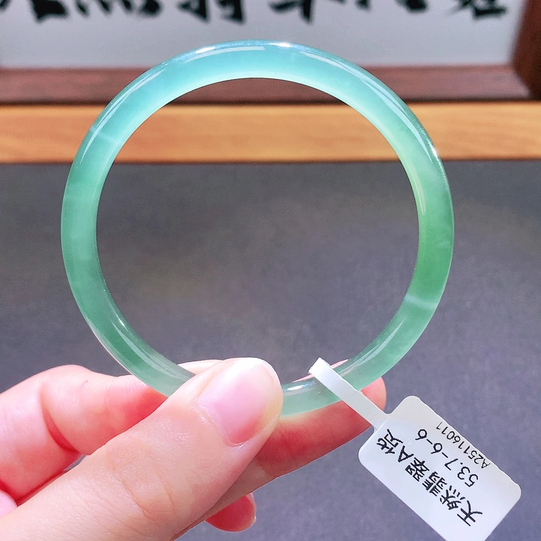 翡翠未镶嵌手镯天然翡翠