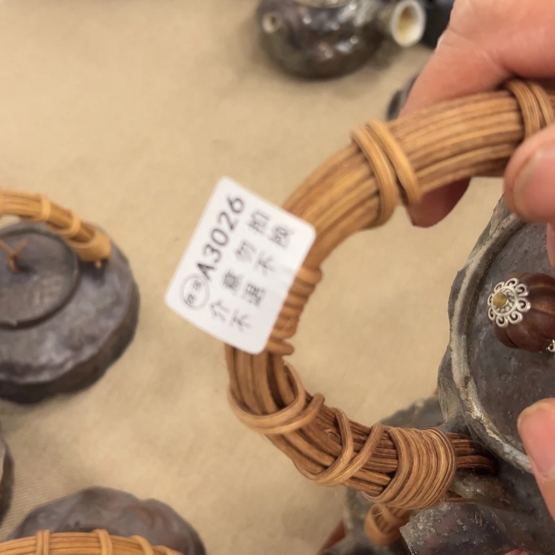 壶我**鱼微瑕摆件不退不换 3026