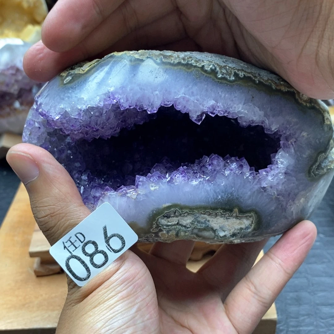 未镶嵌水晶大型摆件（非配饰）