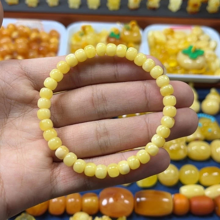 琥珀未镶嵌裸石精工微瑕卡6浓蜡老型手串