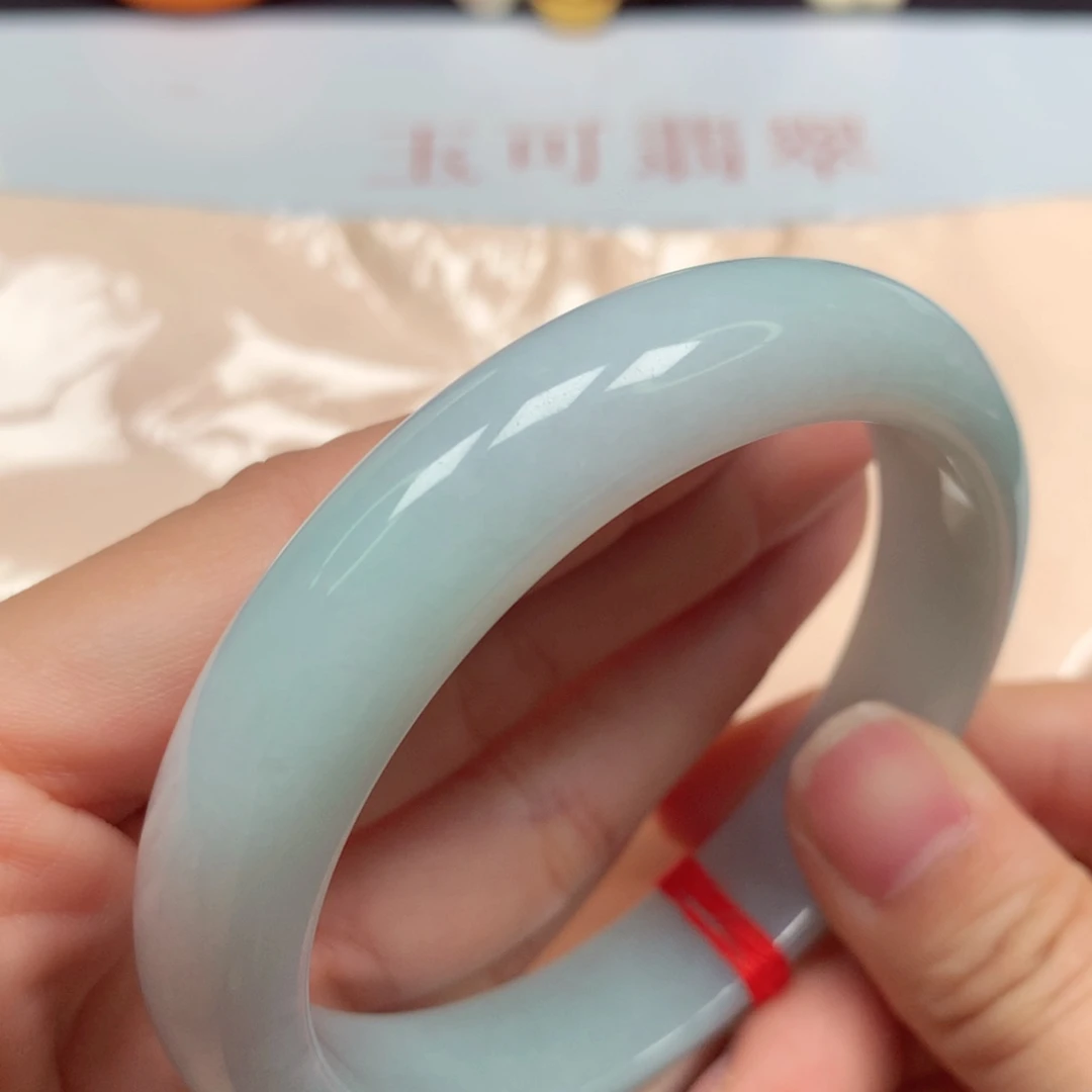 翡翠未镶嵌手镯冰胶细腻淡果绿6263