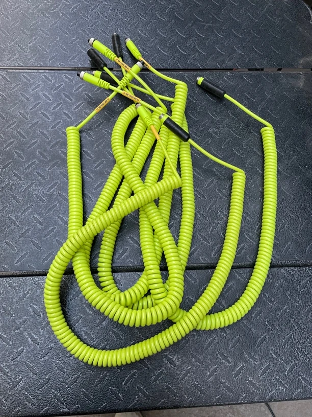 车载摄像头视频延长线货车挂车螺旋弹簧线8米倒车影像航空头4芯线