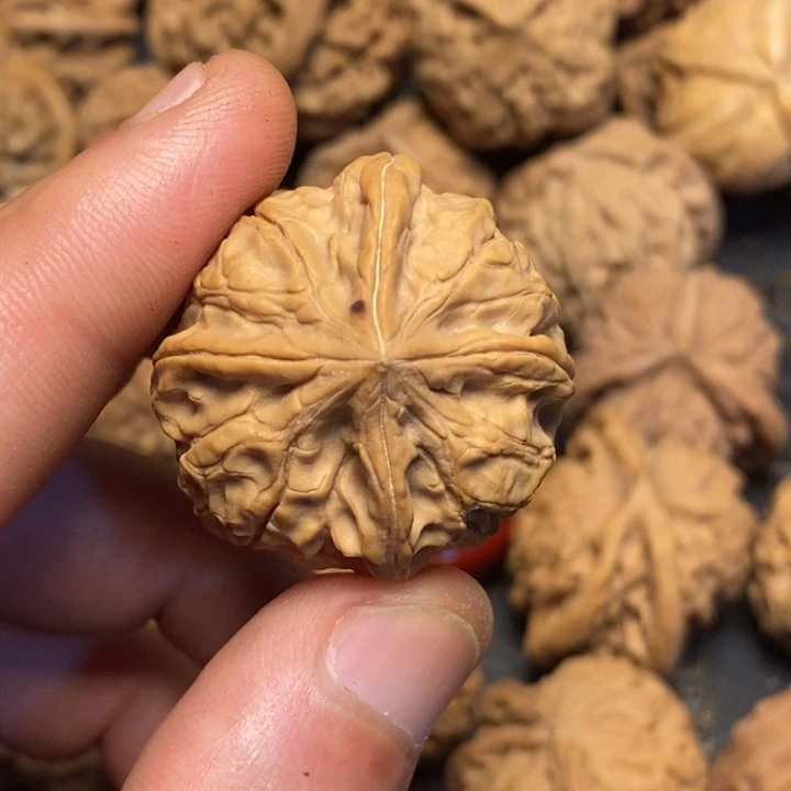 文玩核桃吊坠大*哥文玩核桃异形单只