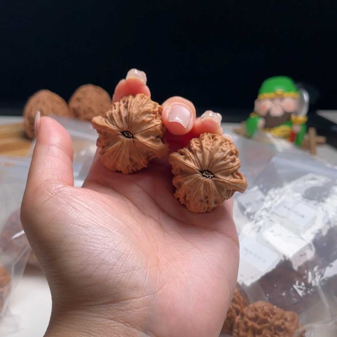 别***子文玩核桃吊坠37尺磨盘 顺丰到付