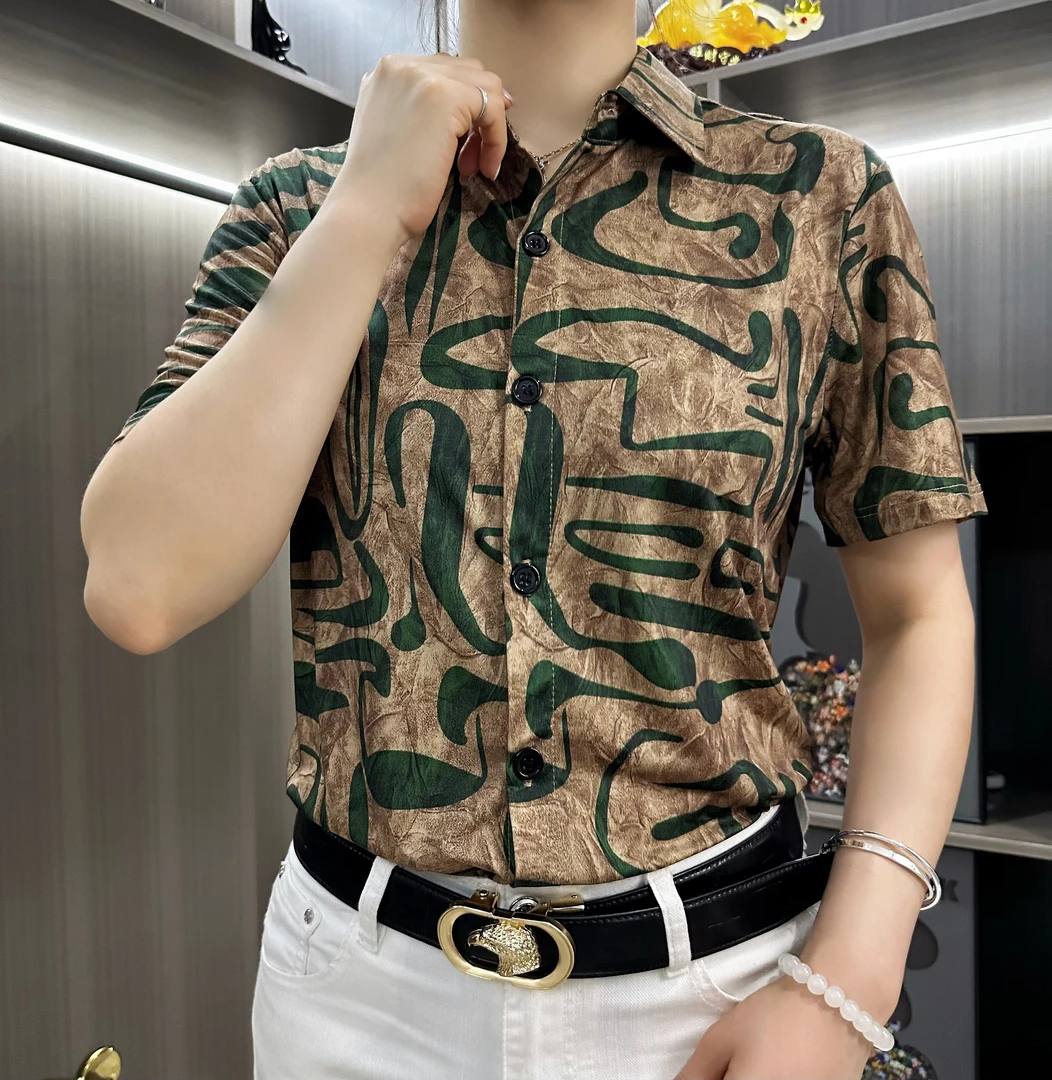 2025夏季薄款衬衫半袖男士短袖翻领时尚休闲帅气轻奢潮流商务