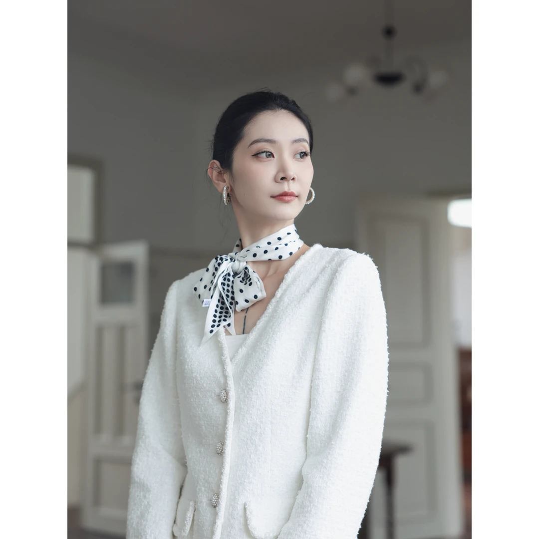 CHENSMCHEN 经典小香V领外套女时尚精致气质优雅上衣CSW7505TT