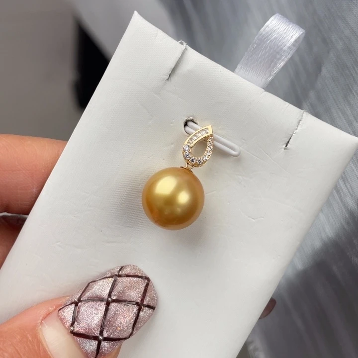 海水珍珠颈饰18K金镶嵌