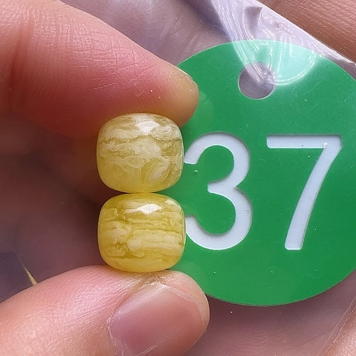 蜜蜡未镶嵌珠宝奇石10/9m m