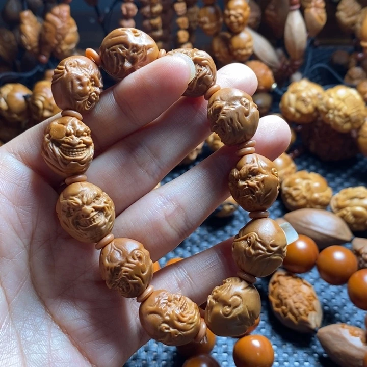 吊坠橄榄核小恶僧