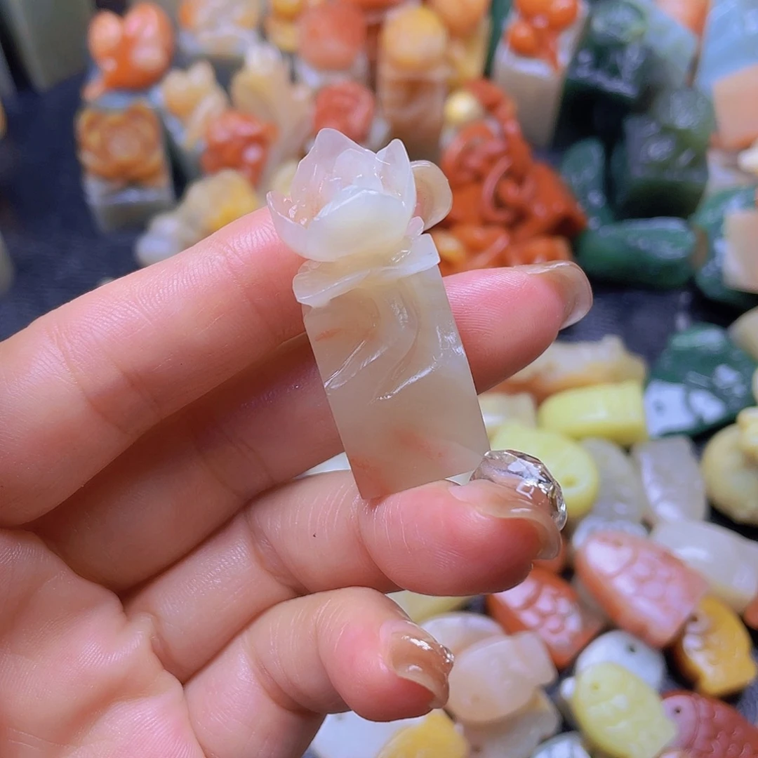 青田石印石不**名花开富贵