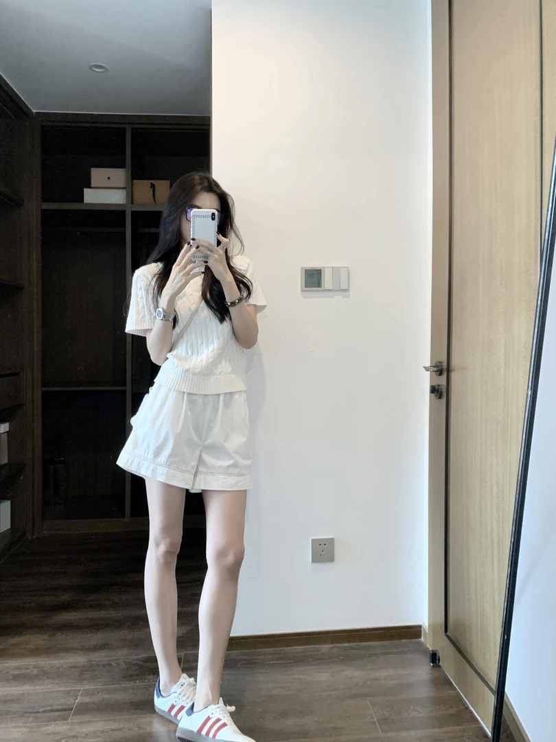 夏日新款小众设计感网红洋气针织短袖上衣高腰修身显瘦直筒短裤女