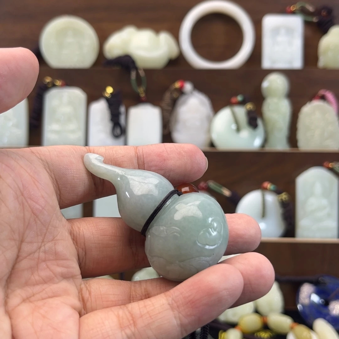 翡翠未镶嵌挂件葫芦