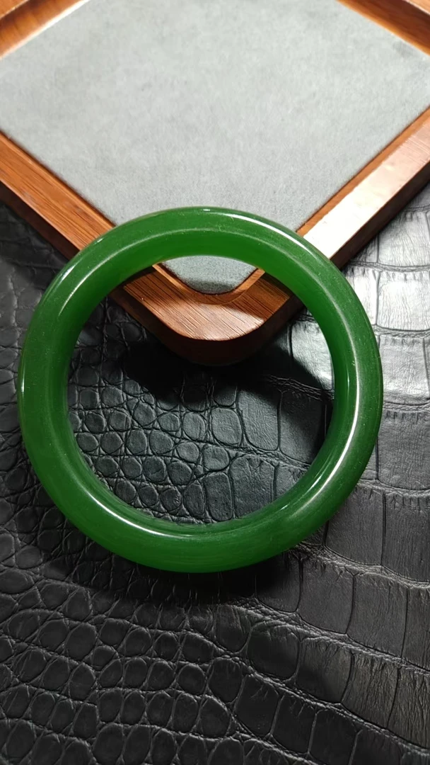 精品时尚手镯六086