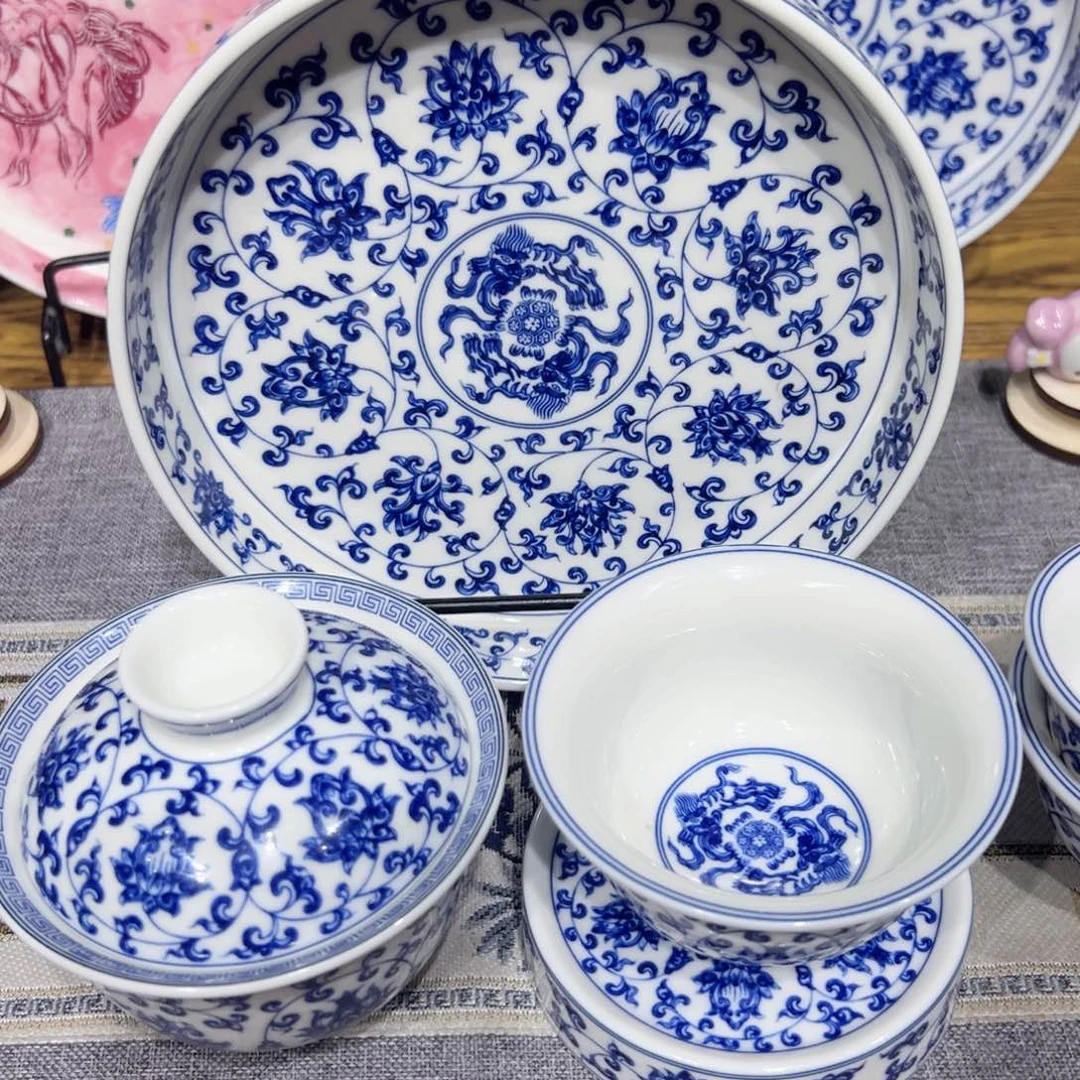 景德镇陶瓷学院等单位的专家