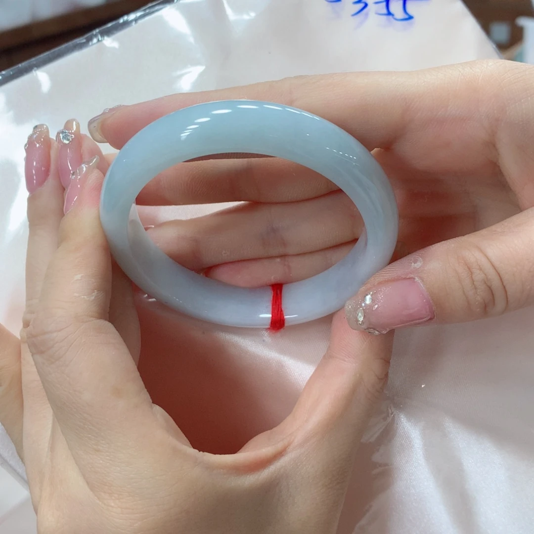 翡翠手镯未镶嵌娇买断