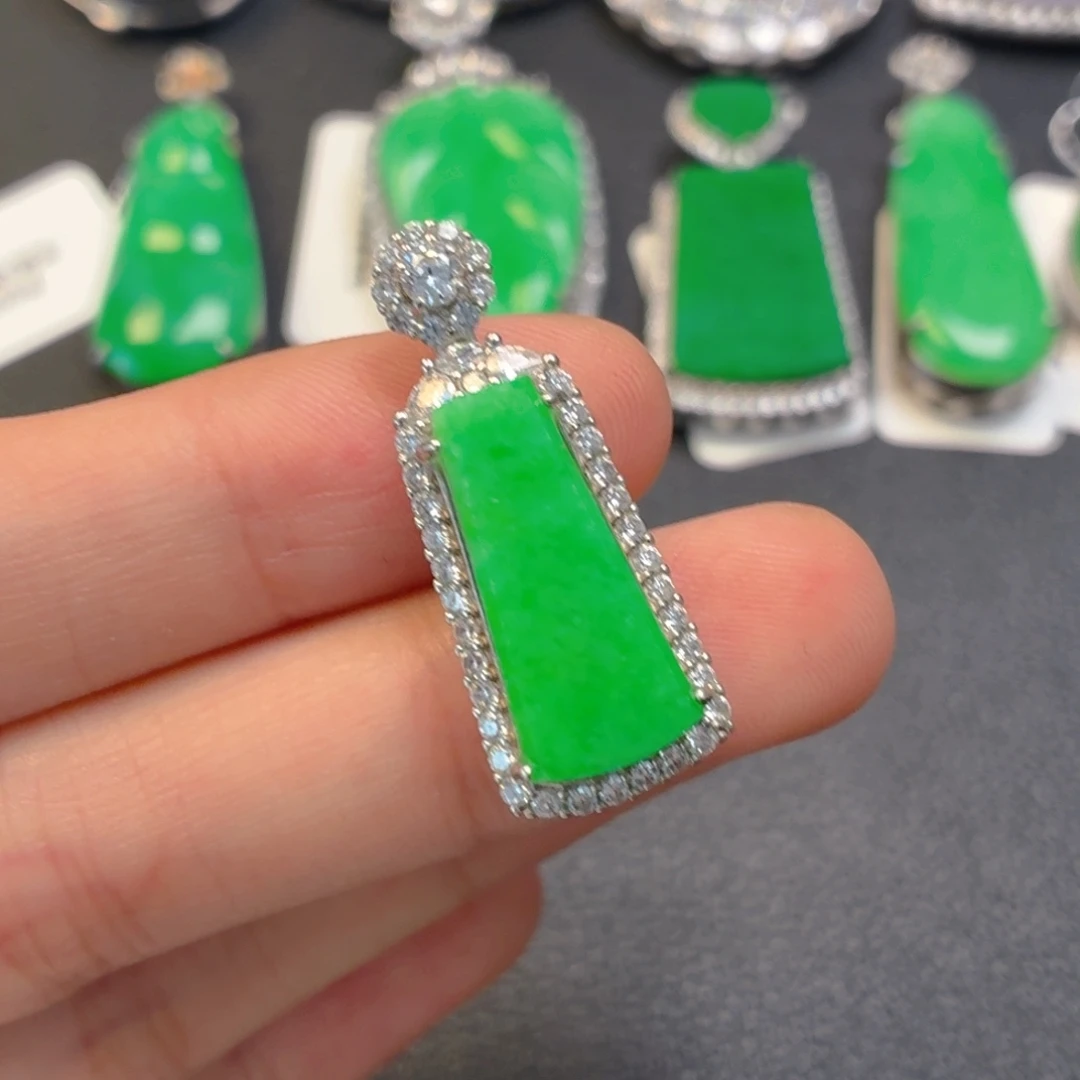 翡翠银S925镶嵌颈饰