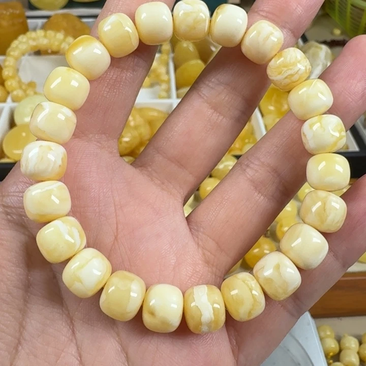 蜜蜡珠宝奇石未镶嵌