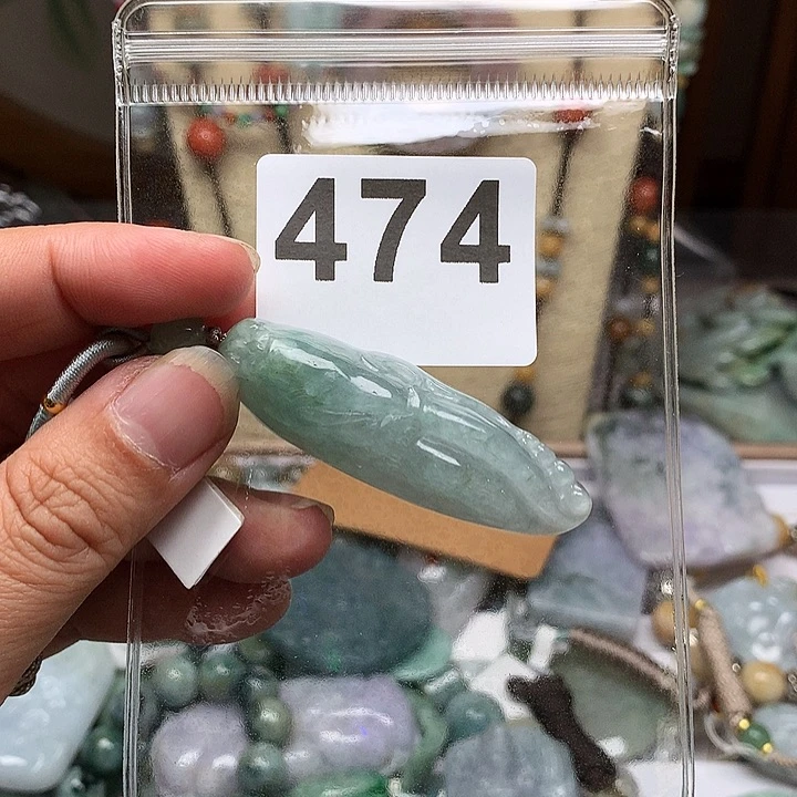 翡翠颈饰未镶嵌?****精翡翠