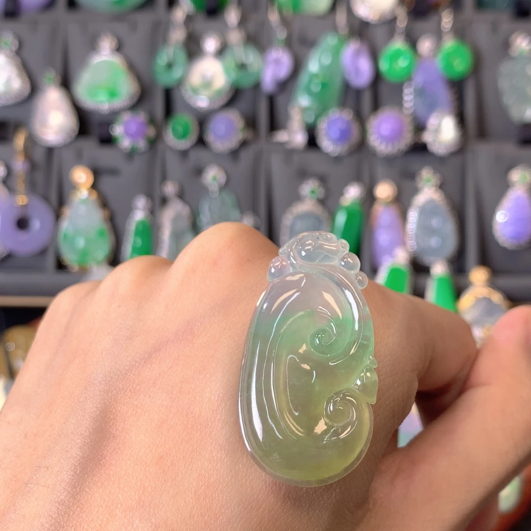 翡翠未镶嵌吊坠(不含链)