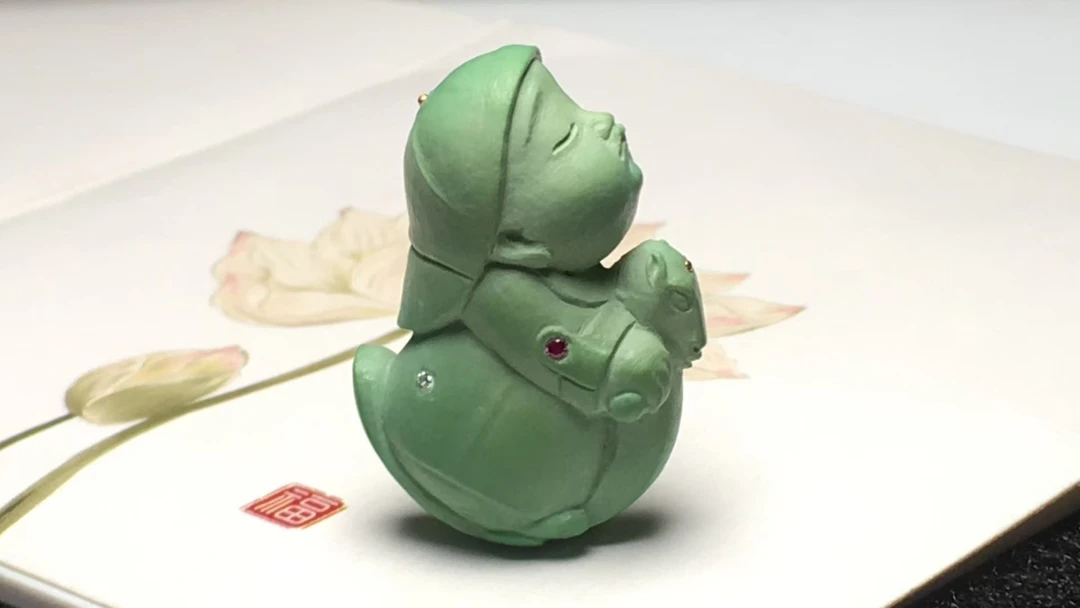 原矿高瓷精品菜籽黄绿松石童趣，瓷色俱佳，做工精致可爱，哑光工艺