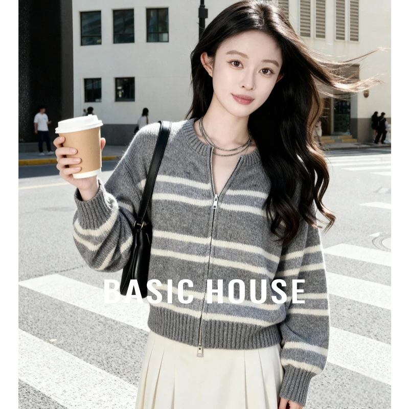 Basic House/百家好灰色米白撞色横条纹柔软保暖毛衣-B0625B5PTI2