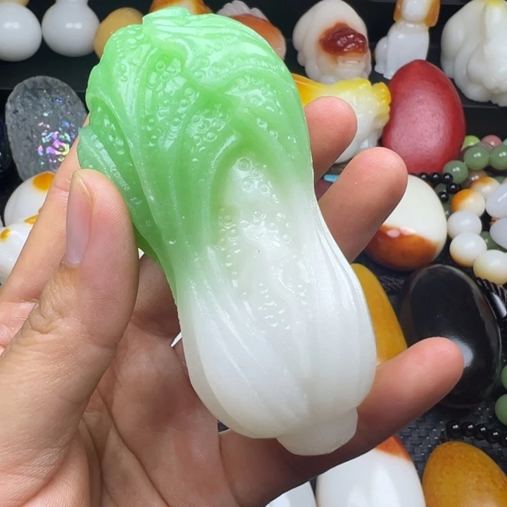 新疆戈壁五彩石金丝