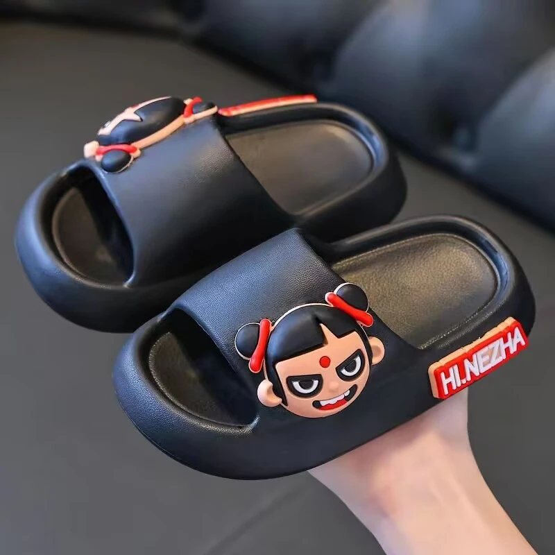 哪吒夏季男童女孩宝宝儿童凉拖鞋室内小孩防滑卡通家居幼儿中小童
