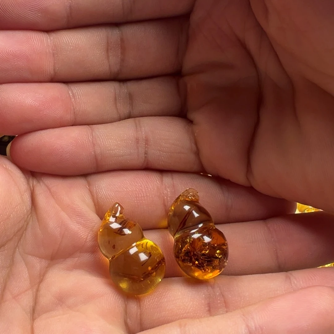 琥珀（花珀）颈饰未镶嵌花珀葫芦