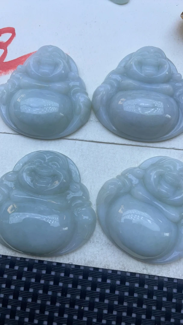 天然缅甸翡翠吊坠多样发一