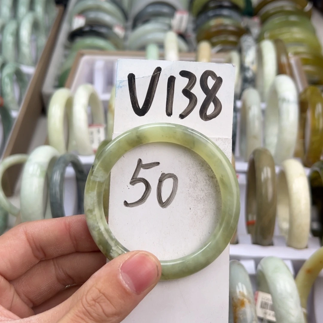 岫玉手镯未镶嵌天然岫玉微瑕