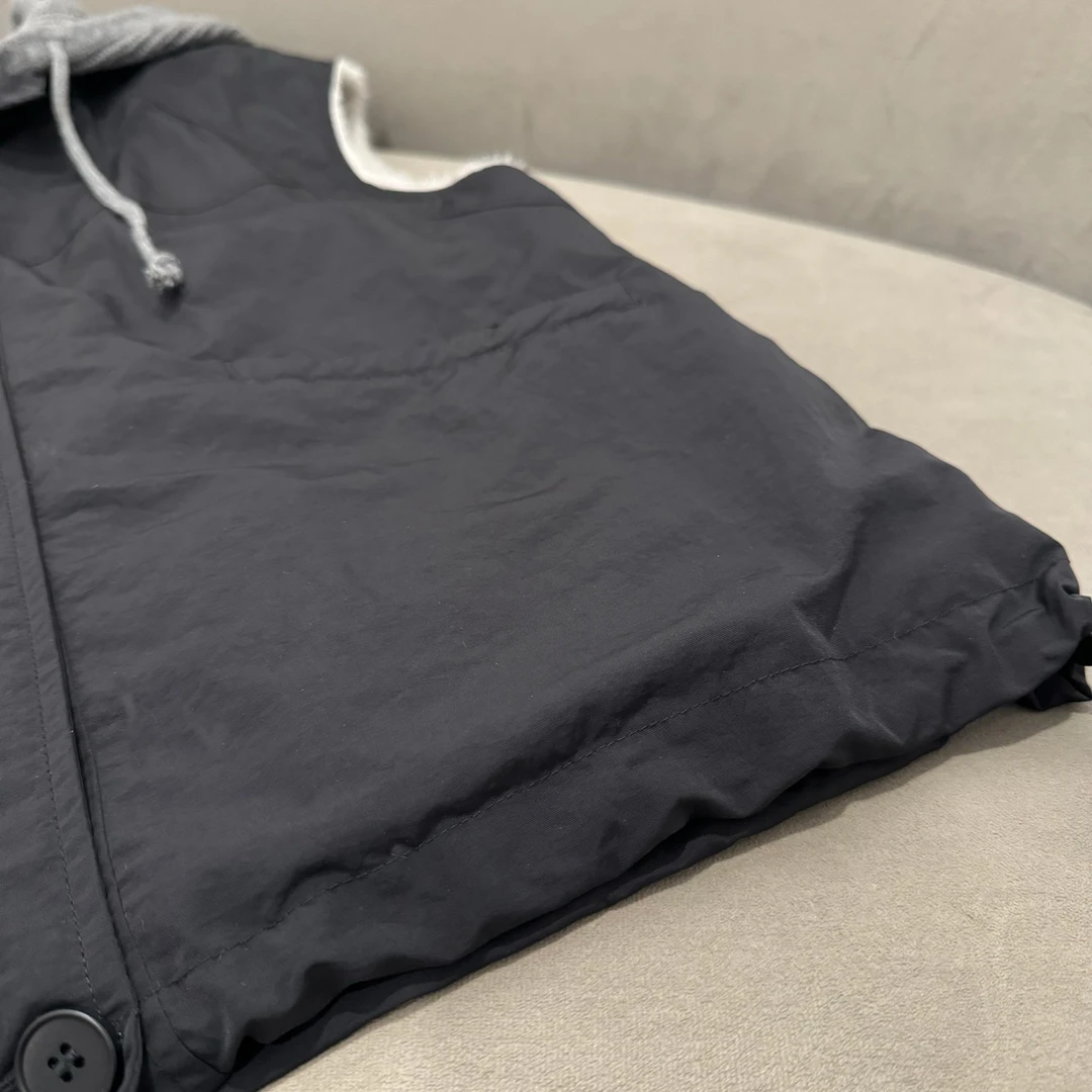 冬季时尚拼接可拆卸连帽简欧风加绒马甲外套男士潮牌IN休闲夹克