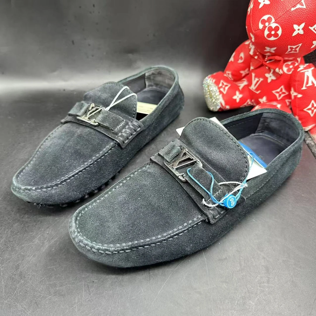 95新 LouisVuitton/路易威登 藏蓝色麂皮银扣豆豆鞋40欧码ddm2286