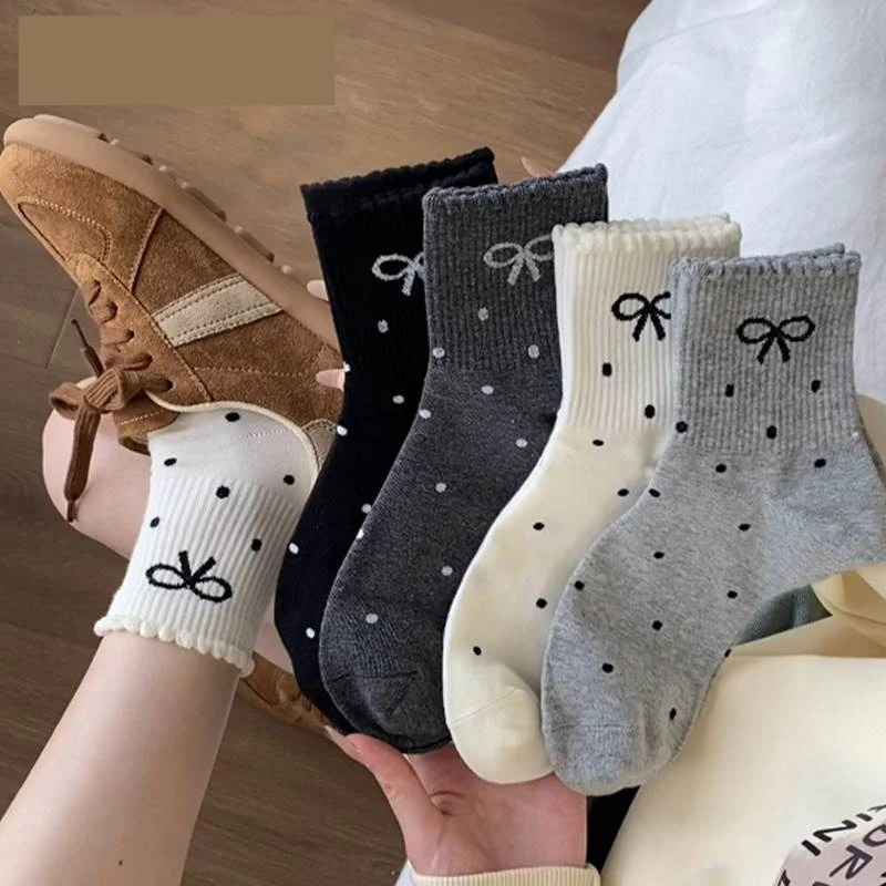 米苏特秋冬新款蝴蝶结波点短袜女堆堆袜日系网红中筒女袜花边袜