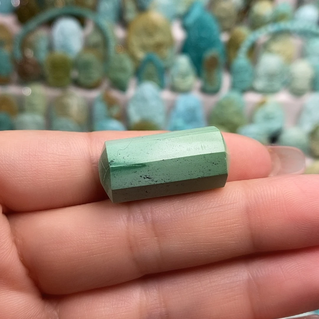 绿松石未镶嵌绿松石