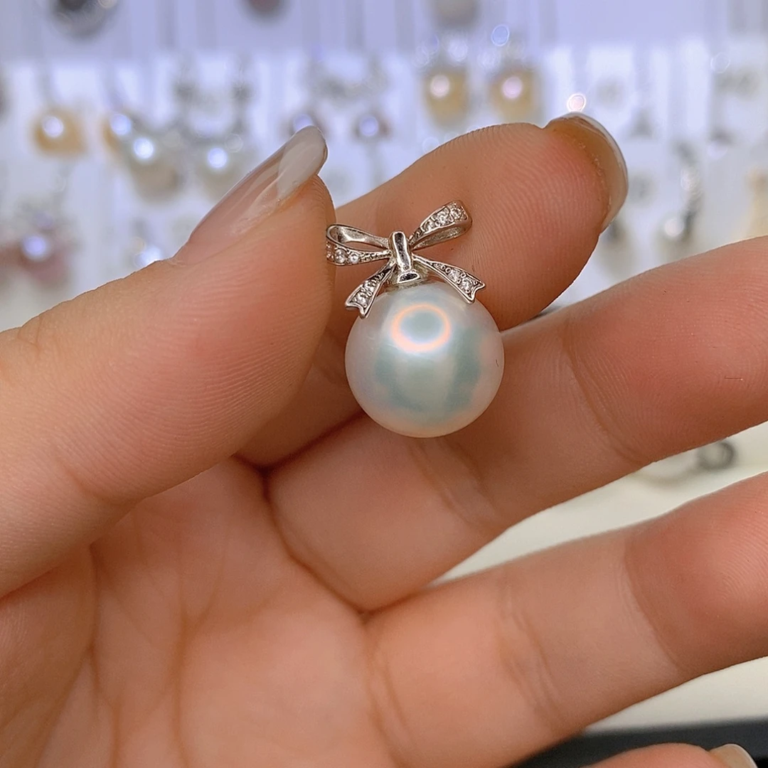 月***亮银S925镶嵌淡水珍珠颈饰