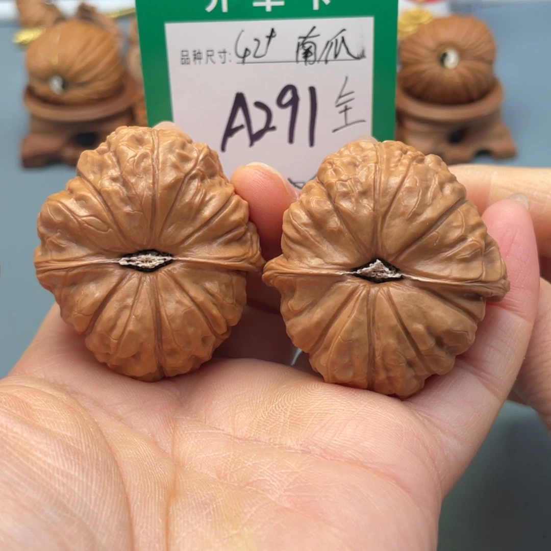 桃核把件文玩核桃