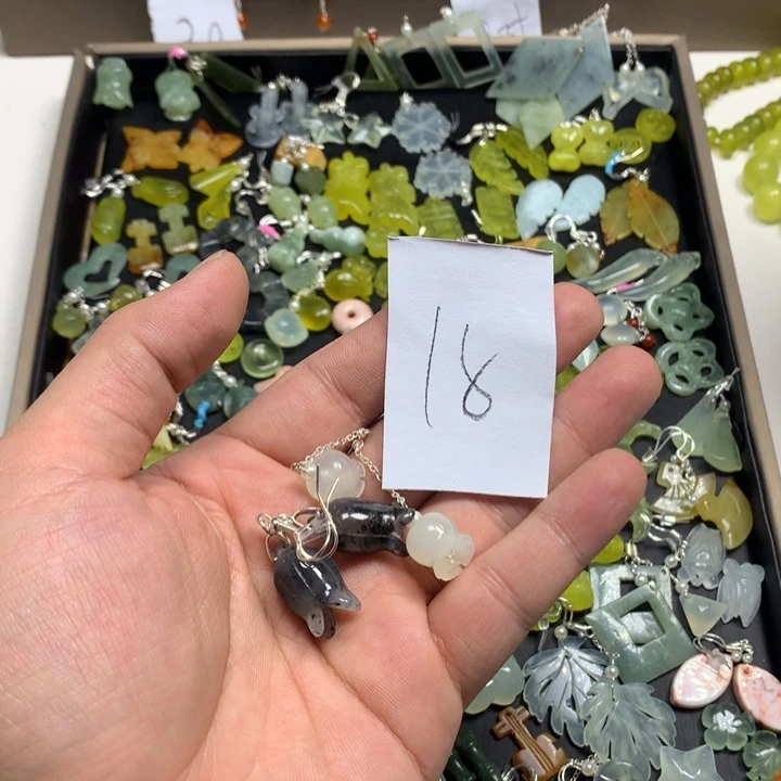 蛇纹石玉耳钉足银镀金镶嵌冷**令