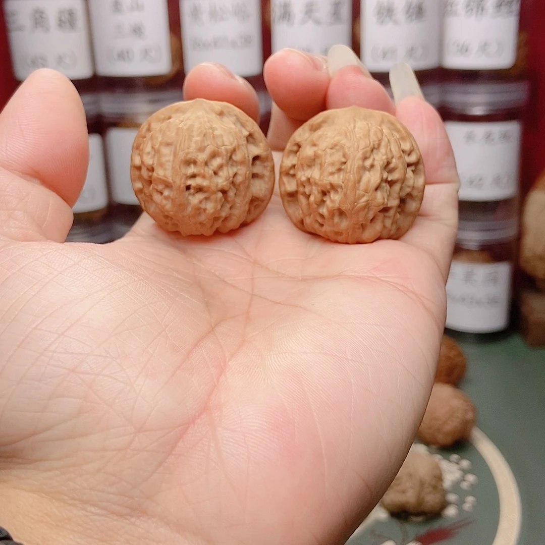 文玩核桃把件野狼37