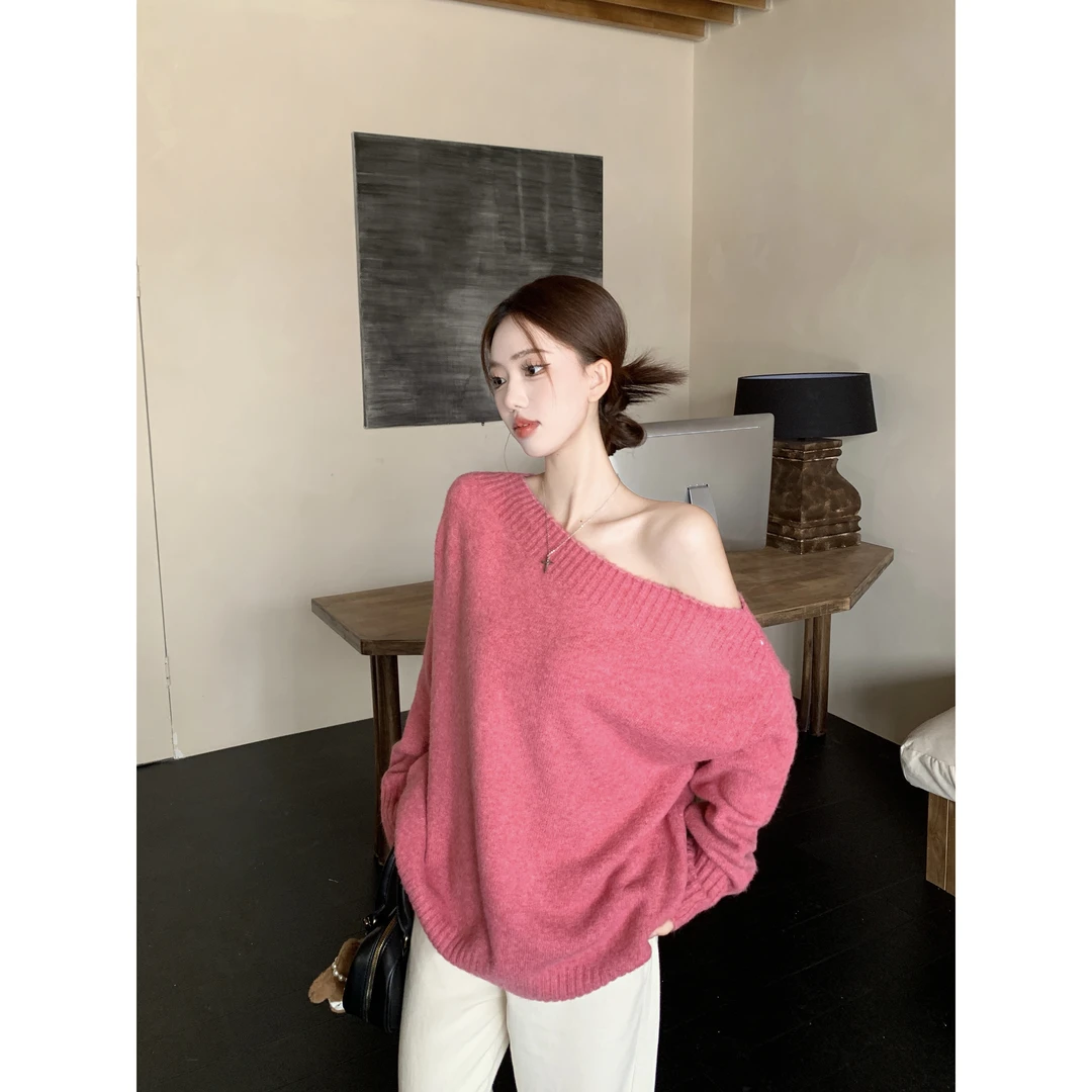 秋冬韩版休闲百搭慵懒风斜肩软糯粉色毛衣女小众甜美气质宽松上衣