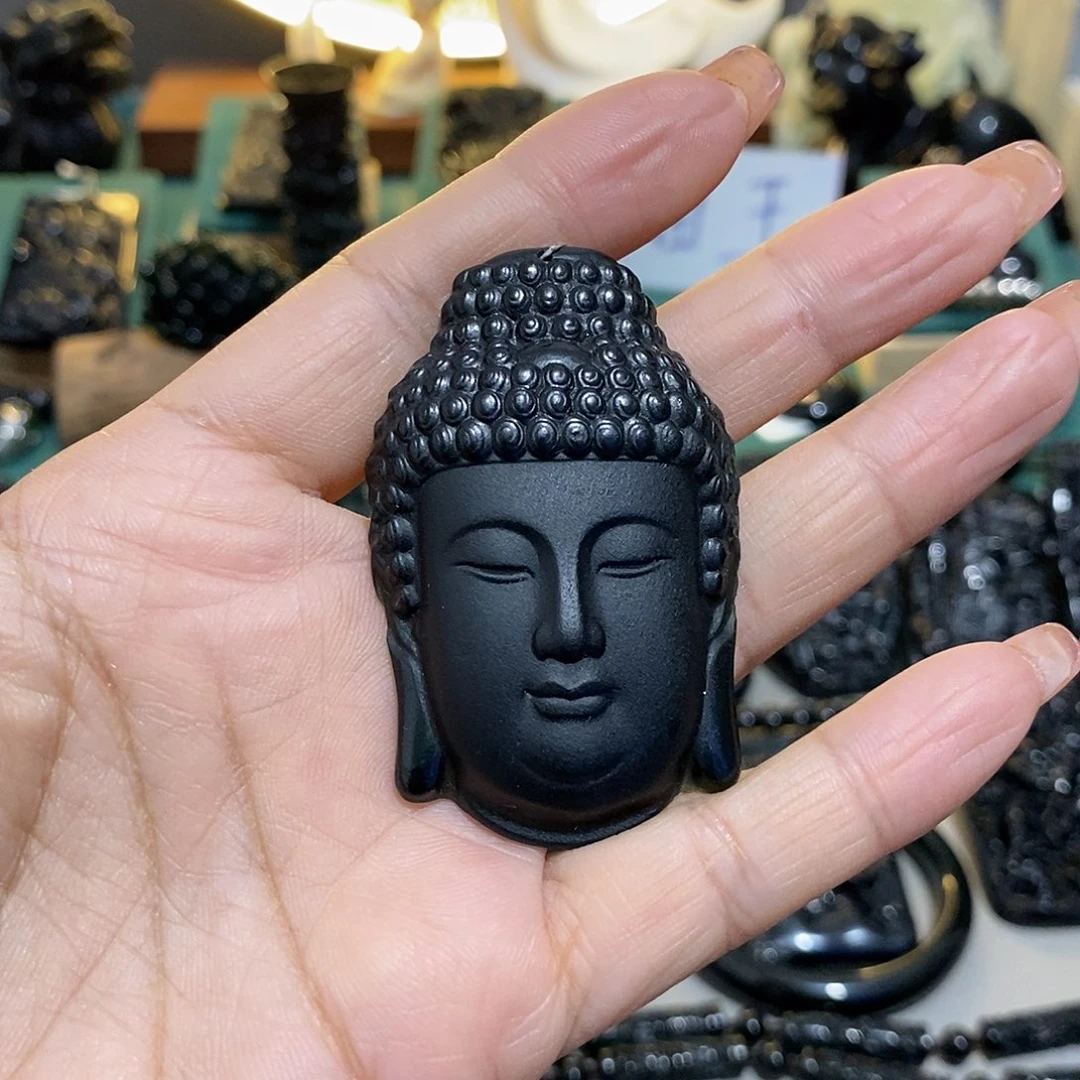 胖***宝未镶嵌蛇纹石玉颈饰