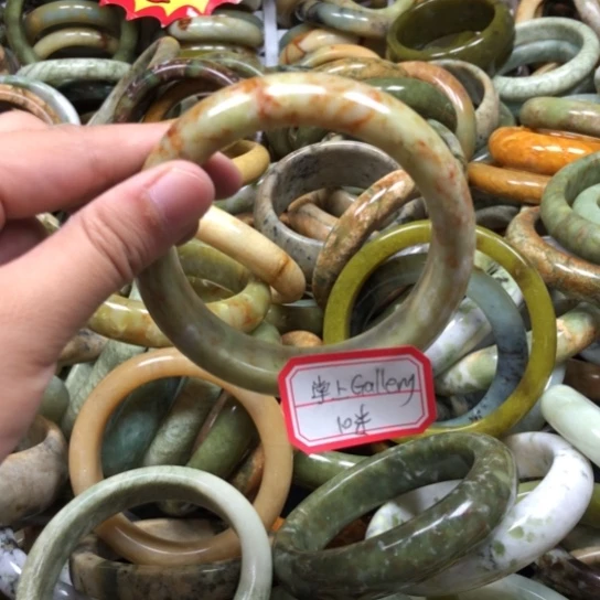 未镶嵌蛇纹石玉手镯掌****y